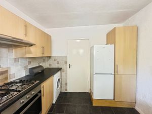 Kitchen - click for photo gallery
